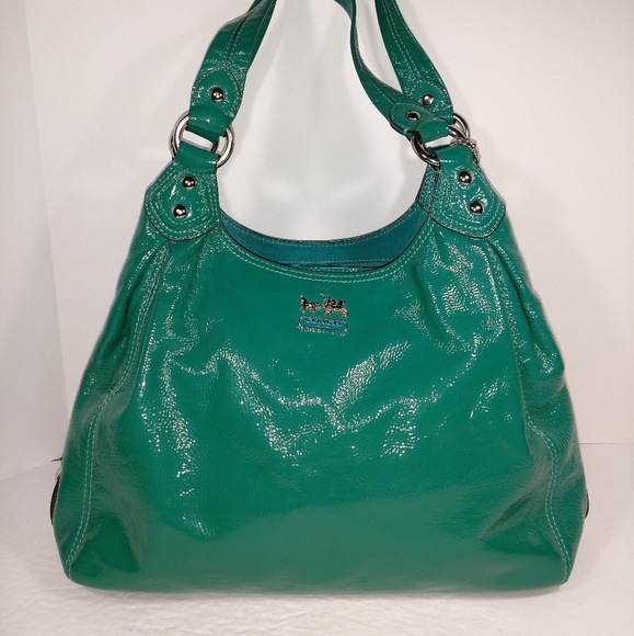 Coach Handbags - NWOT! Coach Madison Maggie Hobo